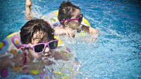 koupaliště sunglasses-1284419 960 720